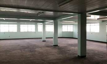 Imagem: PRÉDIO COMERCIAL COM SALAS, DE ESQUINA