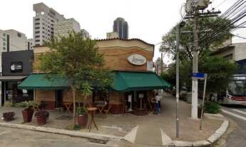 Imagem 4: Loja de esquina Itaim Bibi para locação - R João Cachoeira x R Iaiá