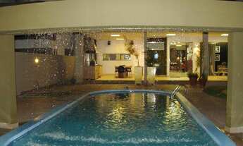 Imagem 4: Casa de alto padrão, localizada no Condomínio Manari Village, medindo 552,28m²