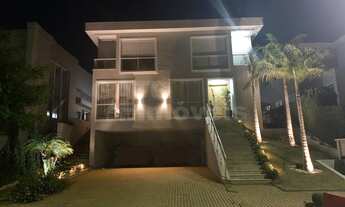 Imagem 5: Casa de condomínio para venda com 379 metros quadrados com 4 quartos