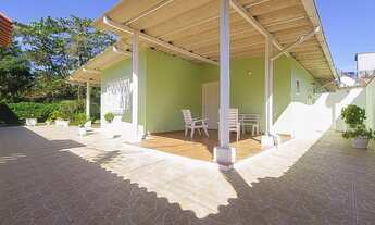 Imagem 3: Casa de 1150 metros quadrados no bairro Jacuecanga com 4 quartos