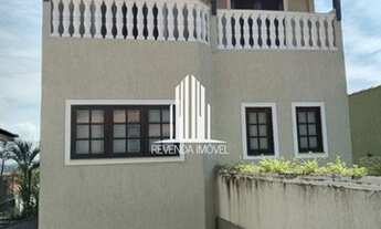 Imagem: Lindo Sobrado ao lado do Quartel de Quitaúna