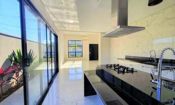 Imagem 2: Linda Casa à venda no Condomínio Engenho Velho com 3 suítes e Finíssimo Acabamento em Nova