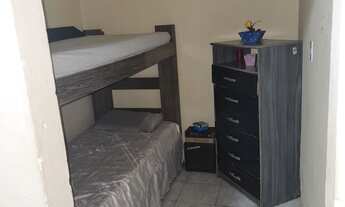 Imagem 2: Alugo Kitnet em frente à UNIG