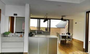 Imagem 3: Excelênte sobrado em Condominio fechado com A.T 245 mts / A.C 199 mts