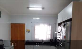 Imagem 7: OPORTUNIDADE SOBRADO COM 3 SUITES E 4 VAGAS