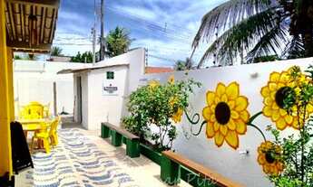 Imagem: Casa para venda a 60 m da praia, possui