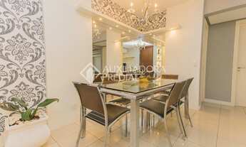 Imagem 7: Apartamento semimobiliado amplo com 2 vagas de garagem em Auxiliadora - Porto Alegre - RS