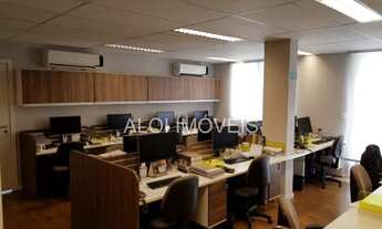 Imagem 2: Excelente sobrado comercial totalmente reformado, entre rua Pinheiros. Av Rebouças duas es