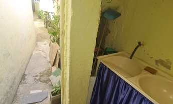 Imagem 6: Alugo Kitnet em frente à UNIG