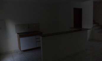 Imagem 6: Vilage com 2/4 no centro de Lauro de Freitas