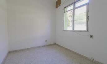 Imagem 6: Vila Isabel - R. Barão de Cotegipe - Casa de Vila - 02 Quartos