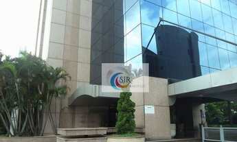 Imagem 5: Laje comercial de 775 m² com carpete e divisórias. 9 banheiros. Ar condicionado. 21 vagas