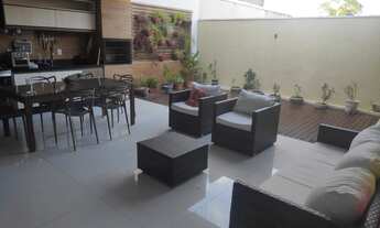 Imagem 7: Casa de condomínio para venda possui 117 metros quadrados com 3 quartos