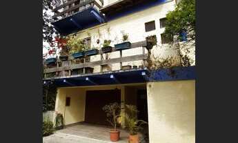 Imagem 3: Casa de condomínio para venda com 220 metros quadrados com 4 quartos