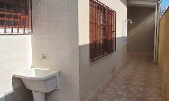 Imagem 2: Casa para venda com 74 metros quadrados com 2 quartos em Boqueirão - Praia Grande - SP