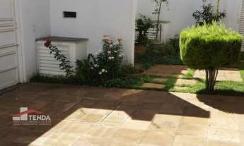 Imagem 2: Sobrado para venda tem 293 metros quadrados com 4 quartos em Santo Agostinho - Franca - SP