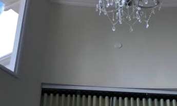 Imagem 7: Casa de alto padrão em condomínio fechado, para venda possui 390 metros quadrados com 3