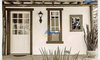 Imagem: Casa a poucos metros da praia da Joaquina