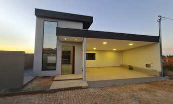 Imagem 2: ATENÇÃO! URGENTE! Linda casa moderna! Arniqueira! Alto padrão! 3Quartos! Cond. Fechado!