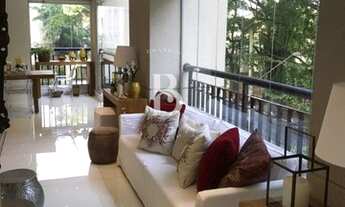 Imagem: Apartamento primoroso, com acabamentos refinados