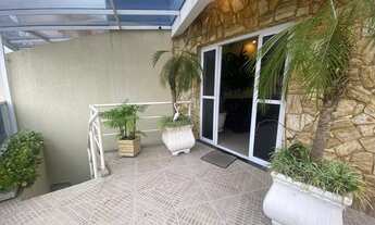 Imagem 2: OPORTUNIDADE! Casa a venda com dois terrenos a 500 metros da entrada do Horto Florestal!