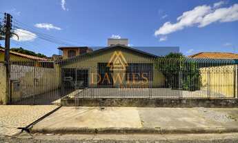 Imagem 2: Casa para venda possui 180 metros quadrados com 4 quartos em Cajuru - Curitiba - PR