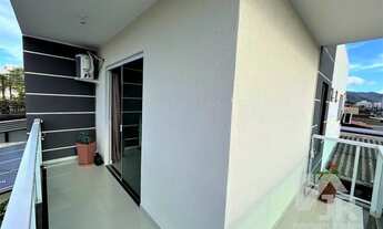 Imagem 6: Sobrado para venda com suíte e 3 vagas de garagem no bairro Santa Regina em Camboriú