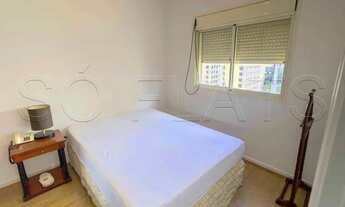 Imagem 7: Flat na Rua Funchal totalmente mobiliado com cozinha completa disponível para locação