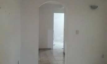 Imagem 4: Apartamento no 1 andar, água e luz incluso no aluguel,350 metros do Caminho de areia