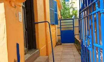 Imagem 1: Casa comercial ou residencial, em ótima localização, junto ao Hospital de Clínicas, Redenç