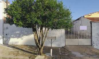 Imagem: Botucatu - Casa Padrão - Conjunto Habitacional