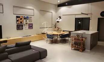 Imagem 3: Casa à venda com 265 m², 3 suítes, sala de estar, cozinha, escritório e garagem para 4 car