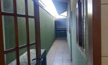 Imagem 7: Casa para aluguel tem 78 metros quadrados com 3 quartos, 1 suíte, 2 vagas cobertas