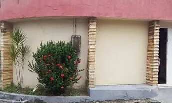 Imagem 2: Casa no Ipem Turu com área de piscina