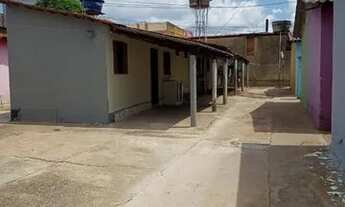 Imagem 6: Barracão Dois Cômodos (incluso água e energia) R$ 430,00