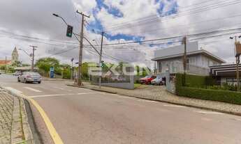 Imagem 4: Imóvel de Esquina Excelente ponto comercial Santa Cândida casa com 200m² e terreno com