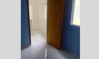 Imagem 3: Casa em rua pública