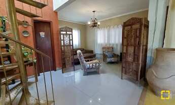 Imagem 5: Casa 2 suítes e 2 vagas de garagem coberta em meio à natureza do Rio Tavares