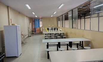 Imagem 15: Galpão em frente ao Ceasa com pátio e docas