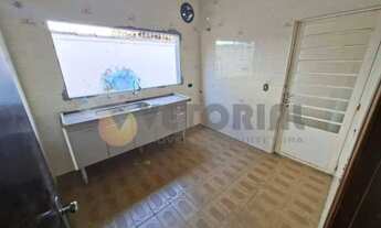 Imagem 7: Casa térrea com edícula em região Central de Caraguatatuba