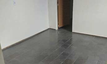 Imagem 5: Só no céu azul simples de um quarto