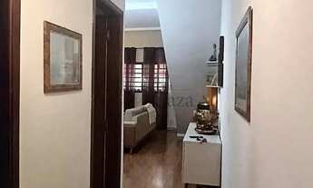 Imagem 5: Oportunidade - Casa sobrado - Bosque dos Eucaliptos - 3 Dormitórios - 122m²