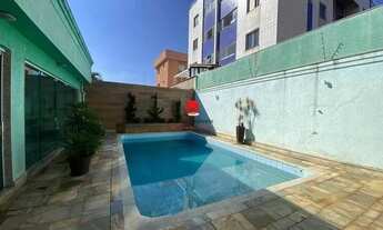 Imagem 2: Casa para alugar com 5 quartos 5 suítes, 500 m² de área construída - bairro Ouro Preto - B