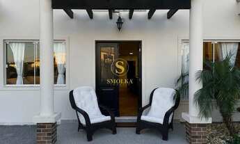 Imagem 2: Casa mobiliada à venda com 3 dormitórios sendo 1 suíte, no bairro Campeche em Florianópoli