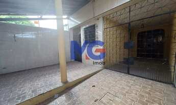Imagem 2: Casa com 03 Quartos com 198m² no Bairro Vila União-Fortaleza-Ce