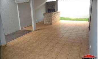 Imagem 7: Casa com área de lazer ampla, 3 quartos com armário embutido e 3 salas