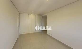 Imagem 10: Cobertura com 3 dormitórios para alugar, 160 m² por R$ 3.200,00/mês - Tubalina - Uberlândi