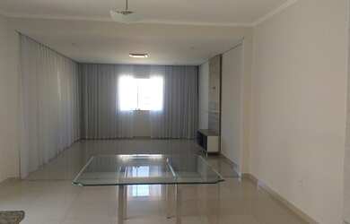 Imagem 2: Casa com 4 dormitórios à venda em Belo Horizonte