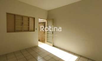 Imagem 2: Casa para aluguel, 3 quartos, 1 vaga, Tibery - Uberlândia/MG